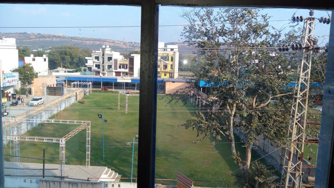 Amber Plaza Hotel Chittorgarh Екстериор снимка